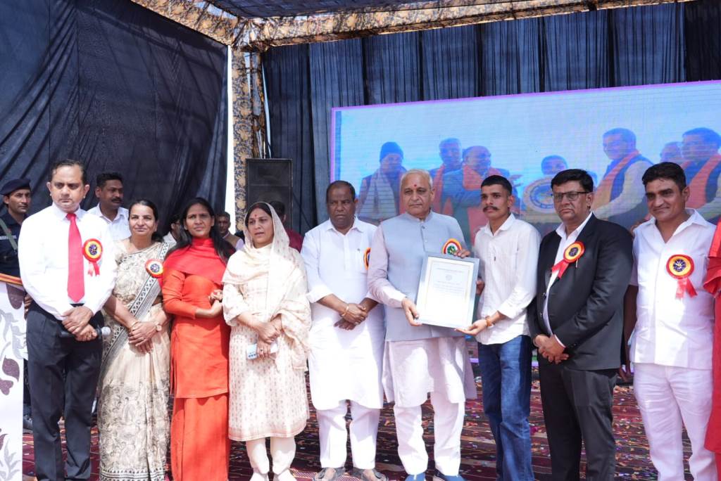 Oxford Senior Secondary School Holds Annual Festival in Matlodha Cabinet Minister Ranbir Gangwa Honors Meritorious Students